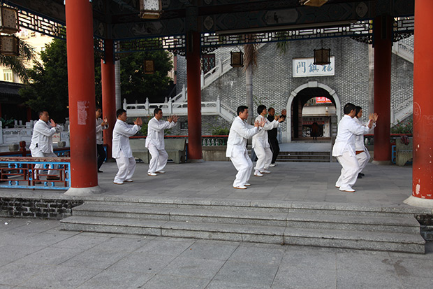 博商沙井同学联谊会第一个会员日在卡酷尚·珍稀奇文博馆成功举办