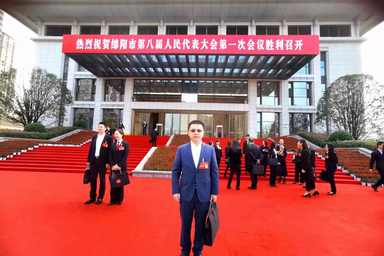 郭晓林当选为政协绵阳市第八届委员会常务委员。
