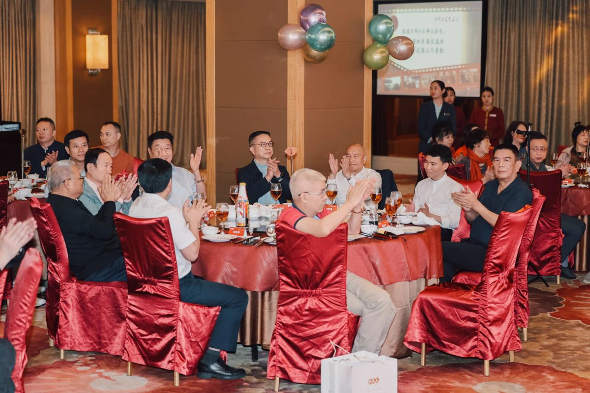 八十载岁月沉淀，老友社情谊长存：同坤老友生日会温情举行 八十载岁月沉淀，老友社情谊长存：同坤老友生日会温情举行  八十载岁月沉淀，老友社情谊长存：同坤老友生日会温情举行  八十载岁月沉淀，老友社情谊长存：同坤老友生日会温情举行 ​ 八十载岁月沉淀，老友社情谊长存：同坤老友生日会温情举行